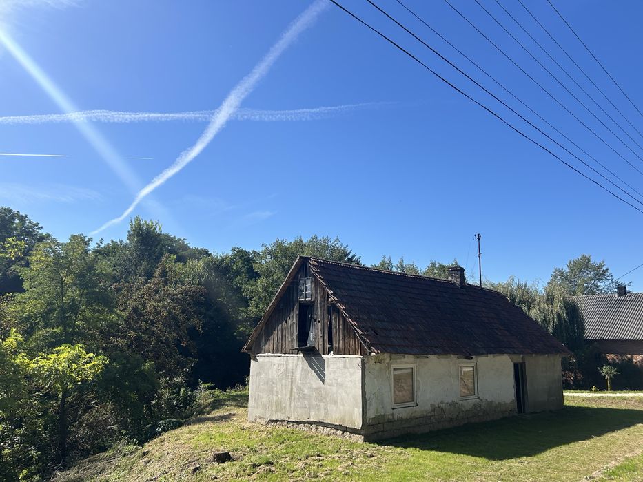 21 arów ciszy z prywatnym laskiem i starym domem