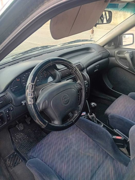 Opel astra 1.7 TDS comercial