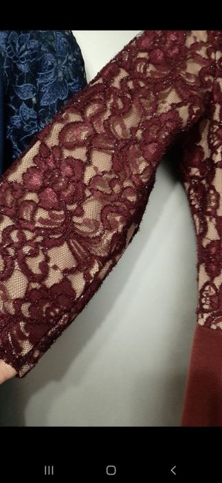 Сукня святкова,стан ідеальний