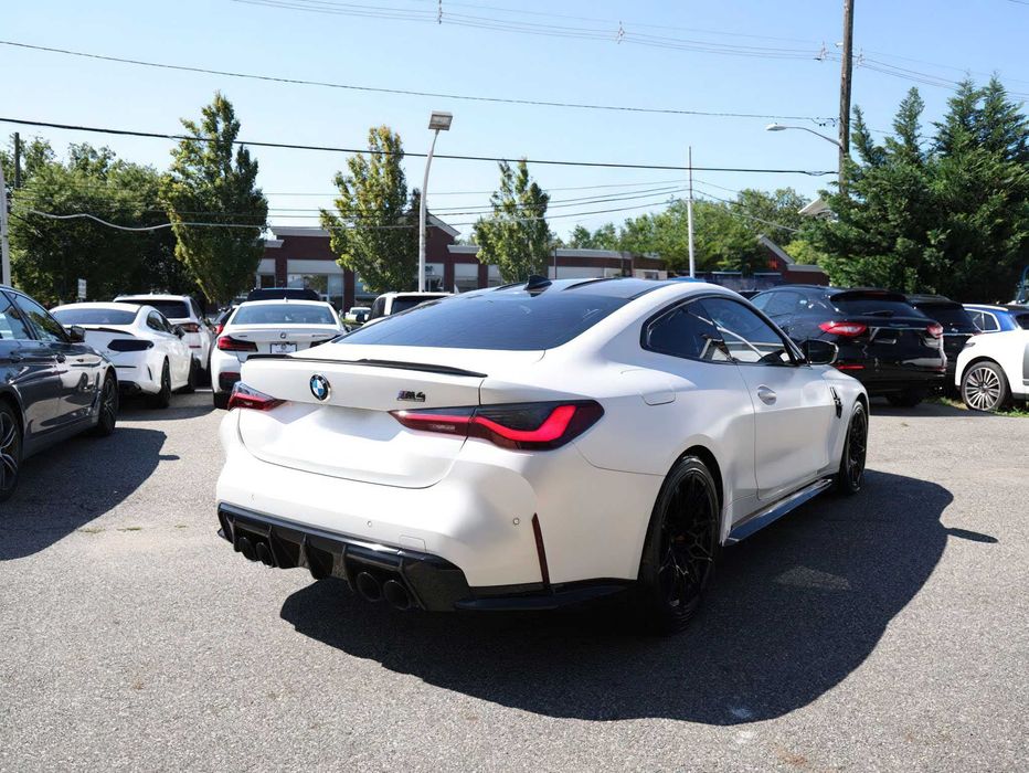 BMW M4 Competition xDrive      2022