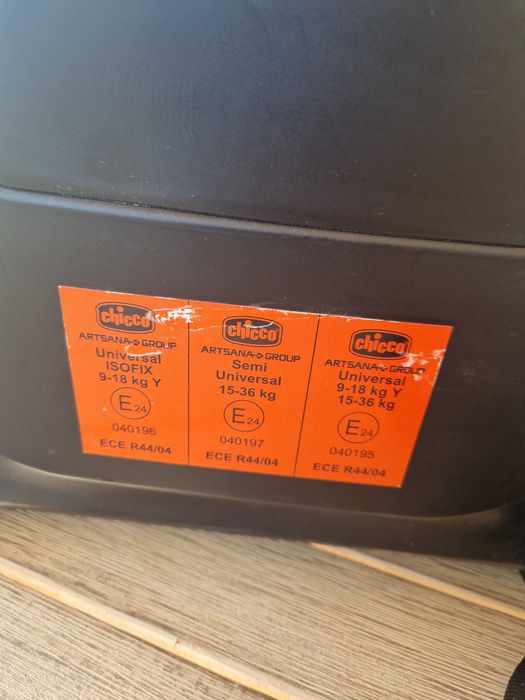 Cadeira auto Chicco Akita Fix Air - ISOFIX, 9-36 kg