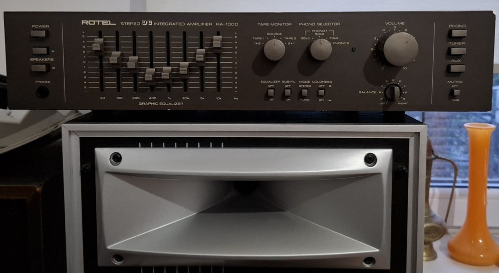 Wzmacniacz zintegrowany ROTEL RA-1000 z korektorem / Made in Japan