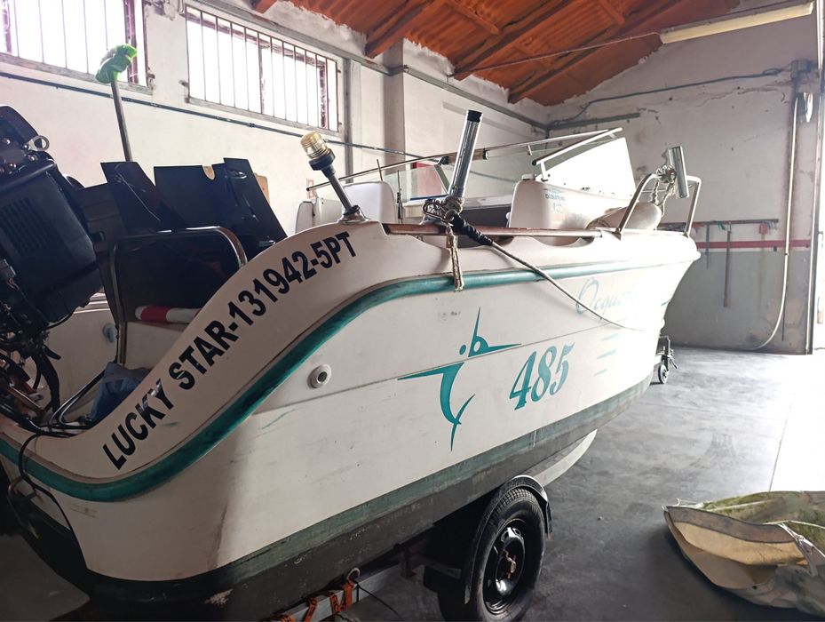 Ocqueteau 485 Semi-Cabinado