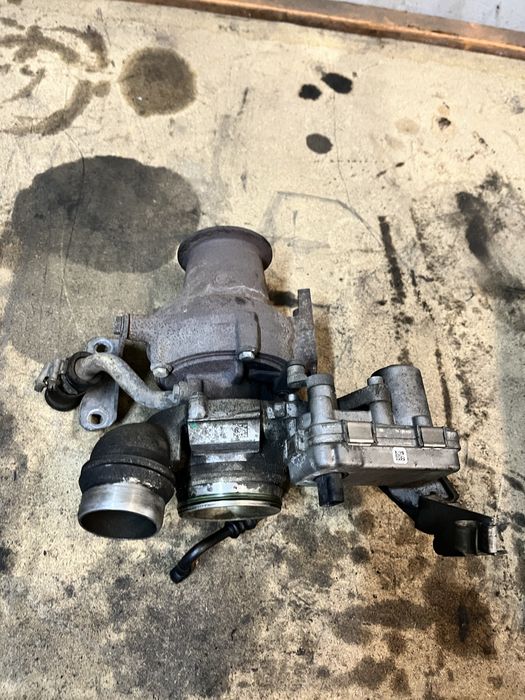 Turbosprezarka BMW n47 143km f30 f31 f11 f10 e90 e60