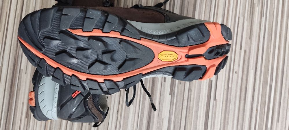 Buty trekkingowe 40 prabos
