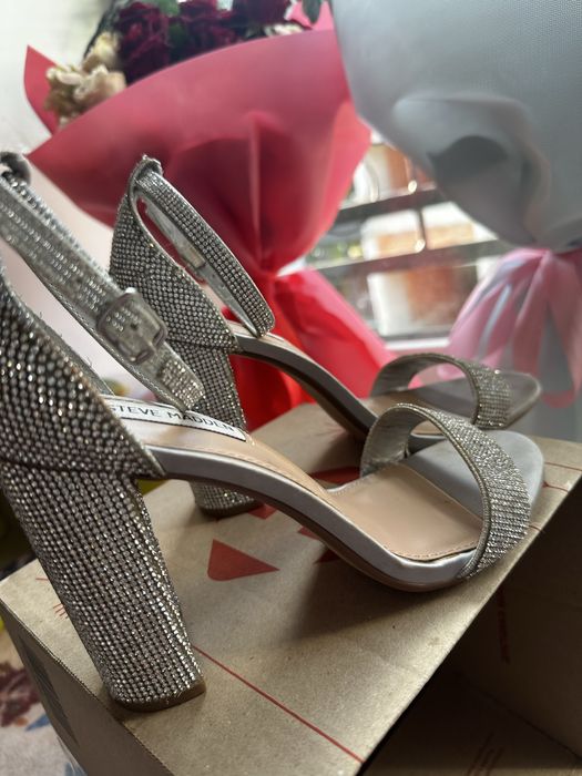 Босоножки  Steve Madden,стразы,каблук,38р