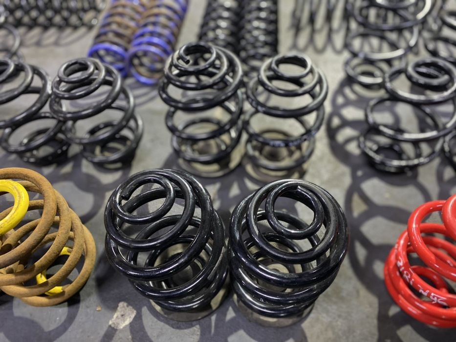 Пружины BMW E39 E46 Седан Универсал Пружини БМВ Е46 Е39 Пружина Шрот