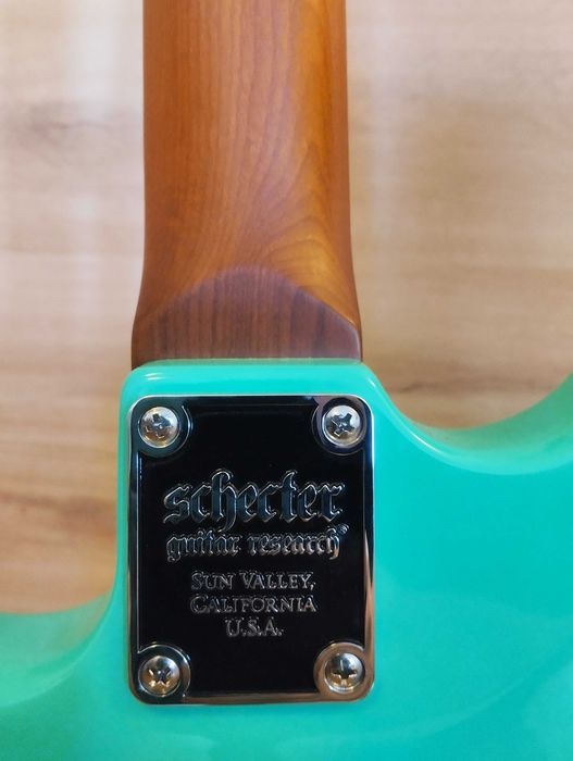 Schecter Nick Johnston HSS Custom | SeymourDuncan JB Upgrade | Atomic Green NOVO