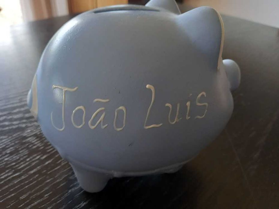Porquinho mealheiro em cerâmica