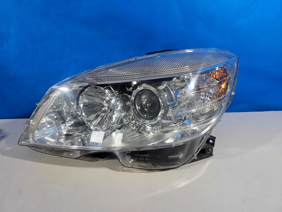 Mercedes C W204 Lampy Przód Przednie Komplet Lewa + Prawa H7 EU IGŁA