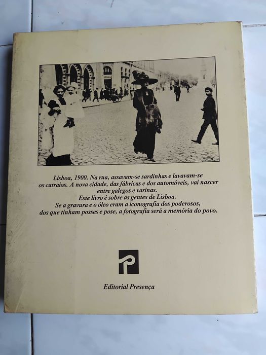 1 Livro de Fotografias: RETRATO DA LISBOA POPULAR - 1900