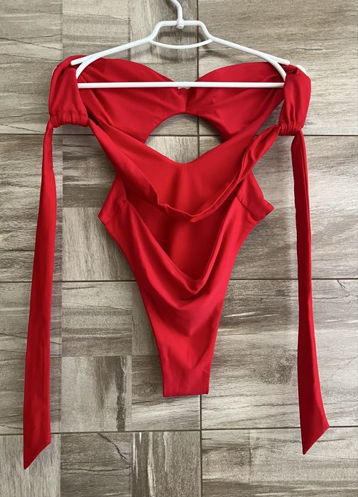 Купальник Червоний цільний красный купальник цельный слитный S, M