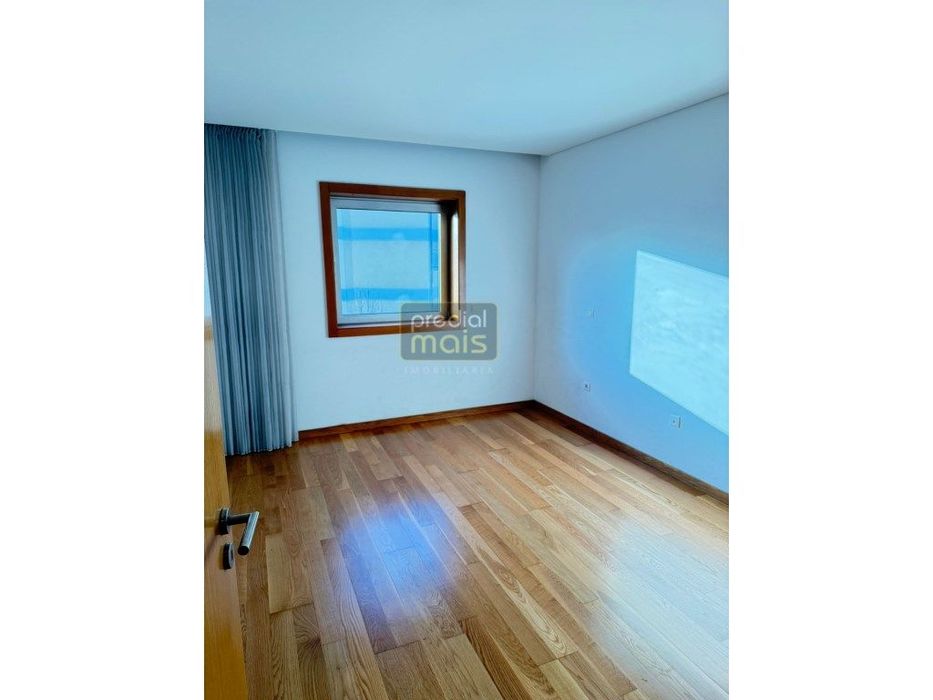 Apartamento T2 Novo C/ Novo - Centro