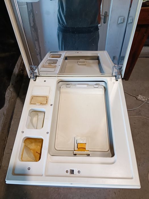 Пральна машина Miele W110