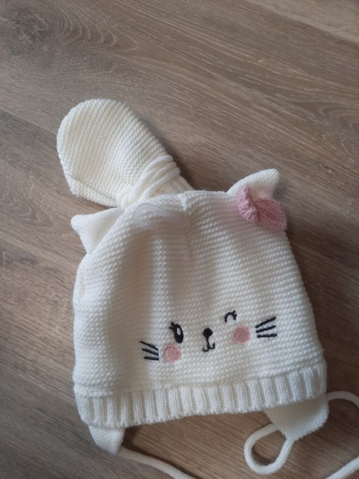 Шапка та рукавички для дівчинки