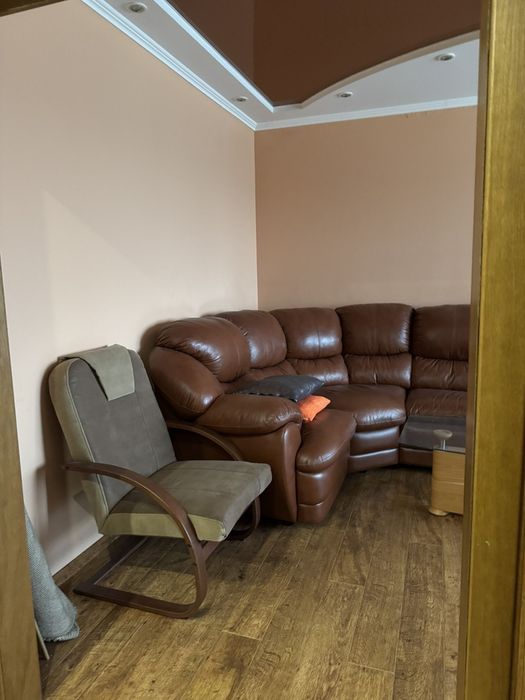 Сучасна квартира на Таврійському . Ліфт працює .