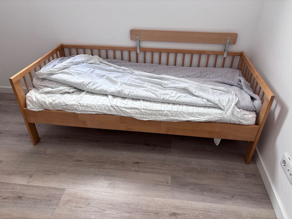 Cama de criança Ikea com colchão