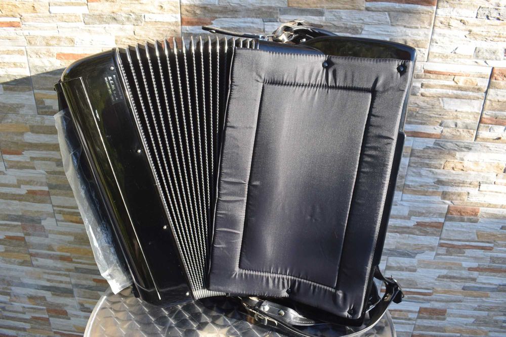 Acordeao Elkavox 4 Voz Com Sistema Midi, N . 334