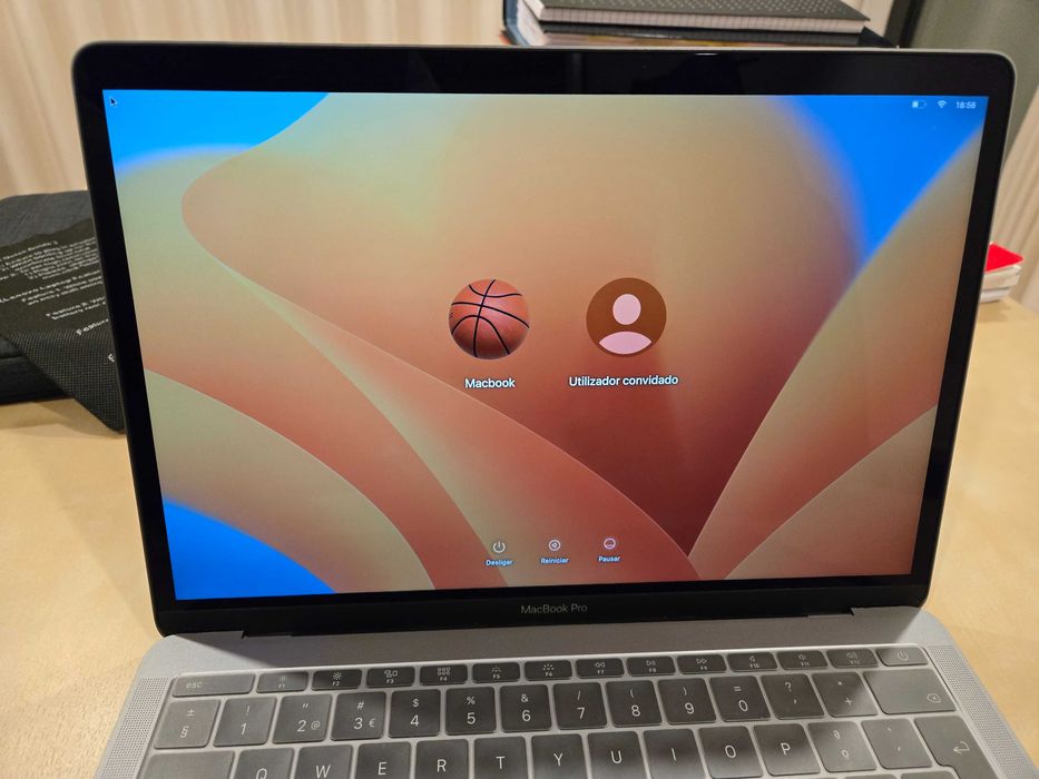 Macbook pro retina 2017 como novo