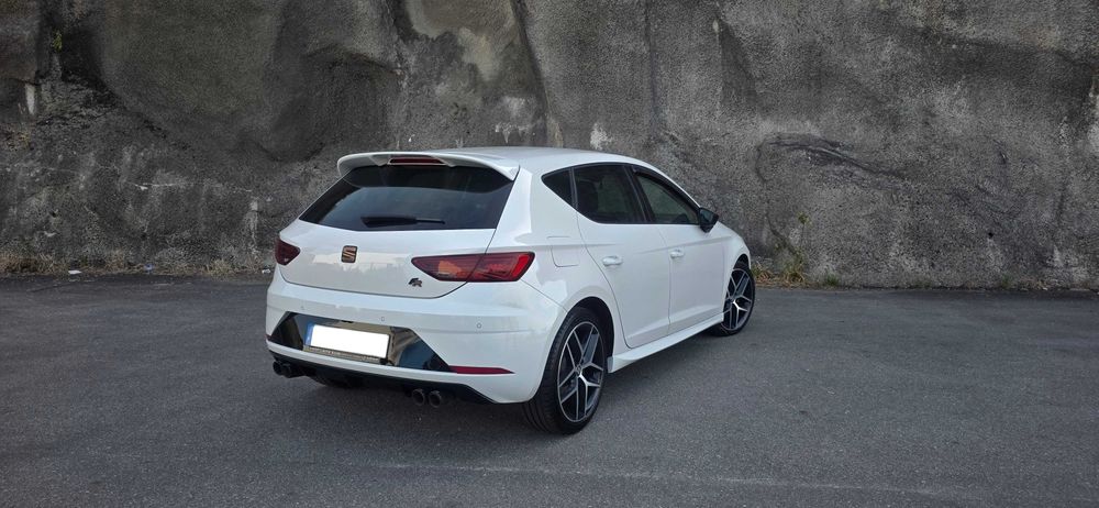 SEAT LEON 1.5 TSI FR DSG-7