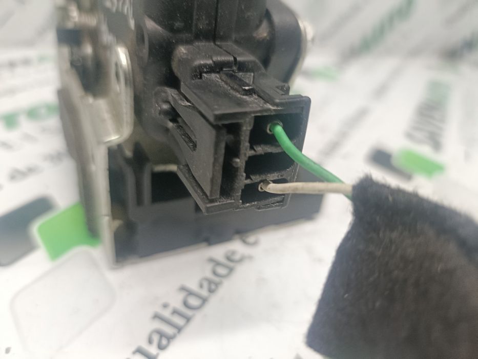 Fechadura / fecho porta trás esquerdo DACIA Duster (HS_)