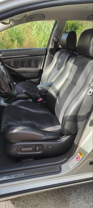 Toyota Avensis 2.2 D-CAT SOL 2006