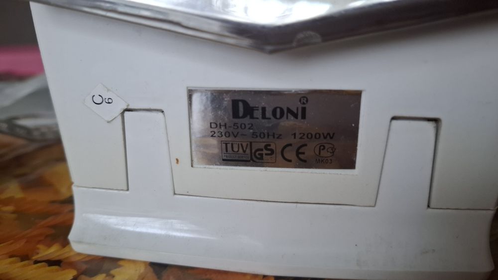 Електрична праска Deloni.