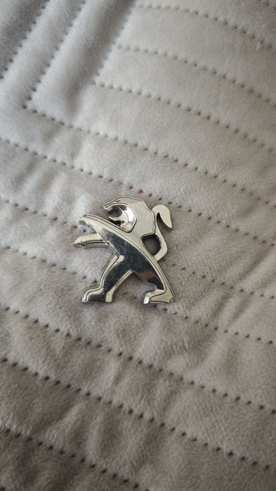Znaczek Peugeot 3,2 cm