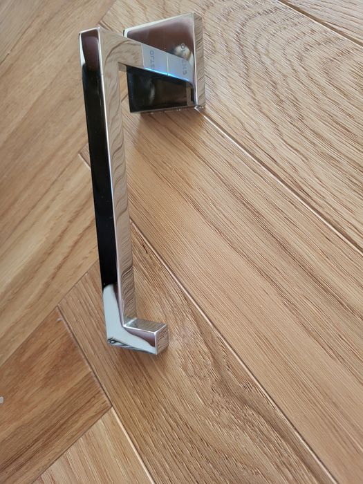 Nowy uchwyt Oltens na papier toaletowy chrom