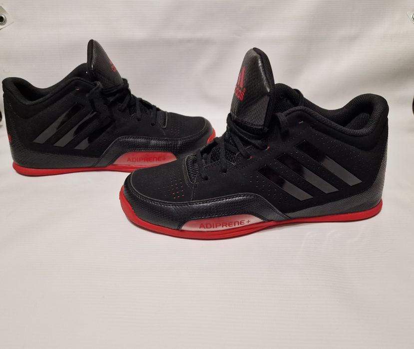 Adidas красовки 28 см длина  стельки