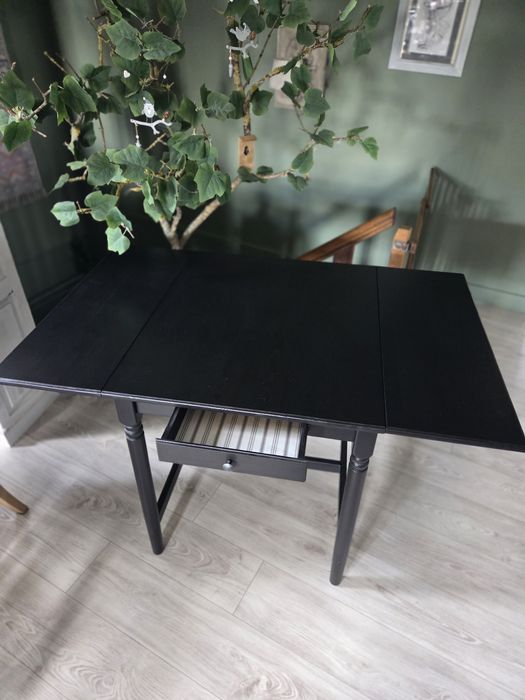 Stolik ikea czarny