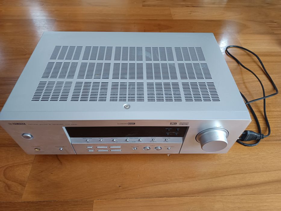 Amplituner Yamaha HTR 5930