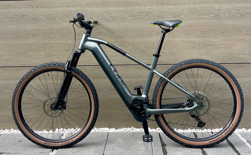 Bicicleta Electrica Cube Bosch 750
