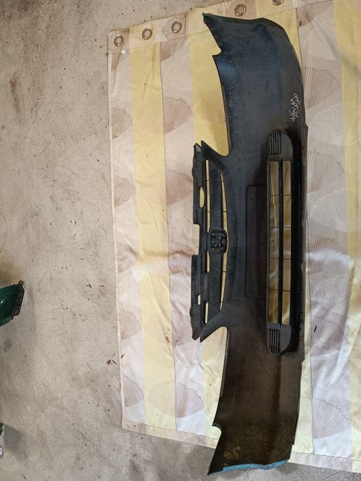 Zderzak przedni Honda Civic VII bez halogenów