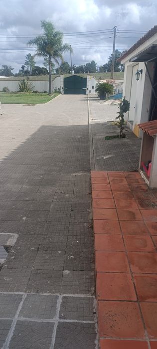 Moradia v4+V2 em marinhais com piscina