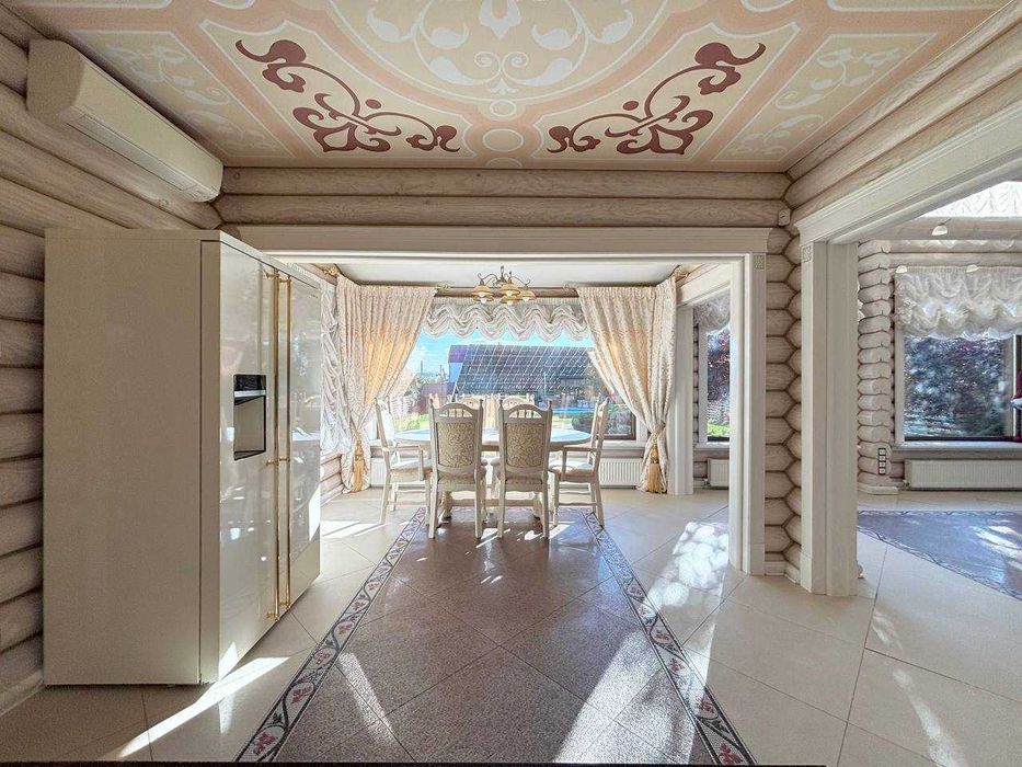 Продам дом в Новоселовке. Участок 25 сот. Солнечные панели. Бассейн.