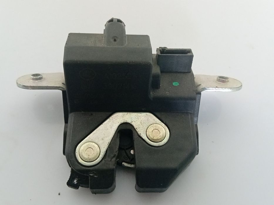 Fechadura / fecho da mala OPEL Astra K