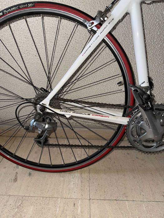 Bicicleta de estrada BTWIN RC Hydro v107