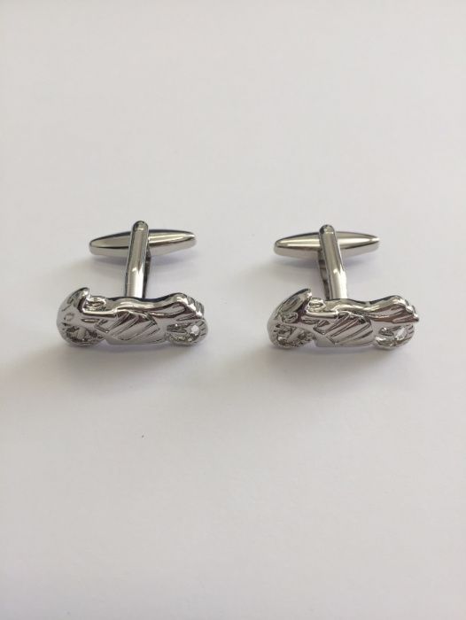 Botões de punho mota