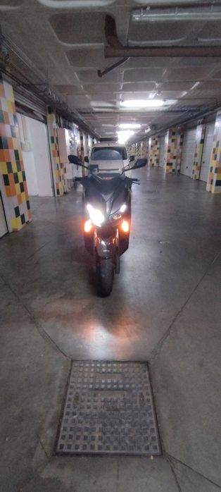 Yamaha Xmax 400 ( já foi vendida.)