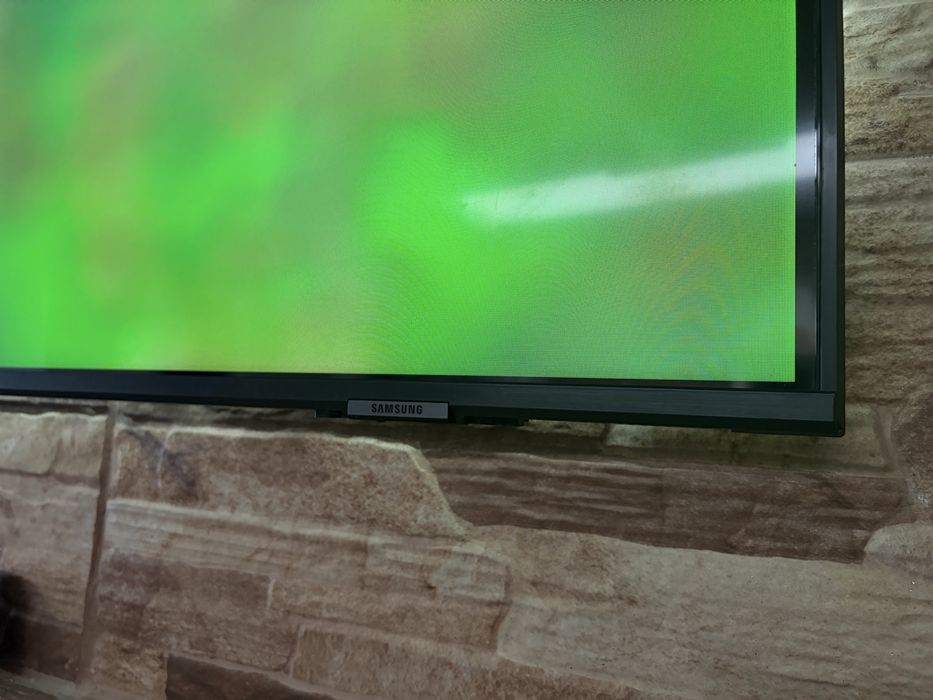 TV Samsung QLED 75”