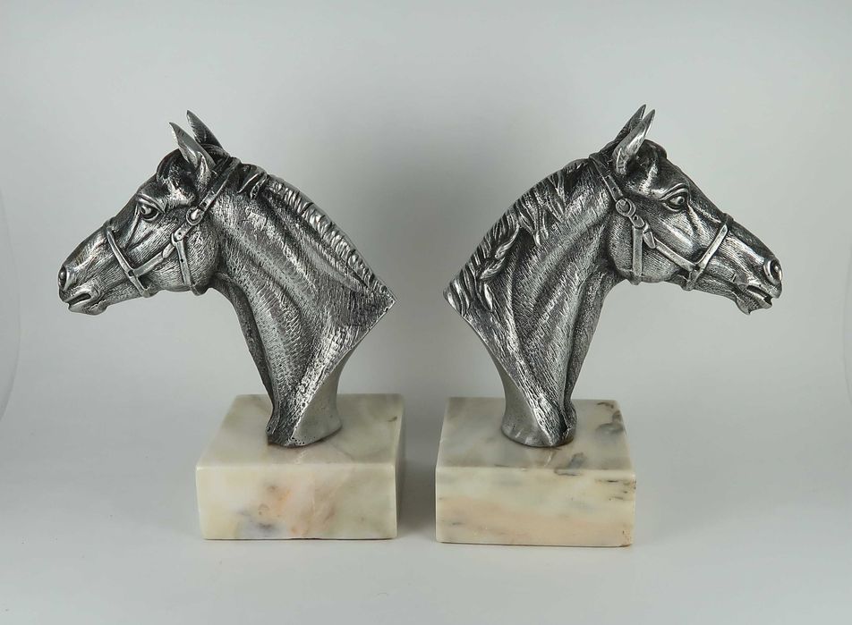 Par de Esculturas Art Deco - Cavalos