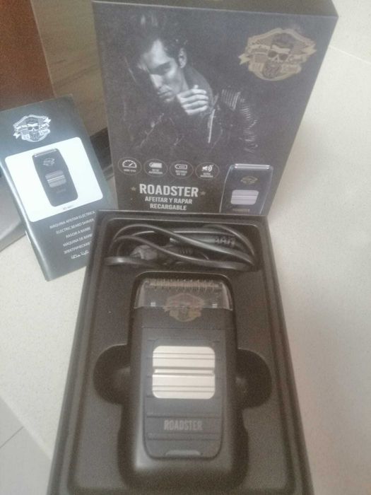 Máquina de Barbear Roadster. Usada uma só vez.