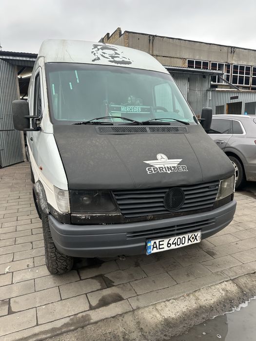 Продам Мерседес Спринтер 2.9 турбо длинная база 1996 год украинский техпаспорт