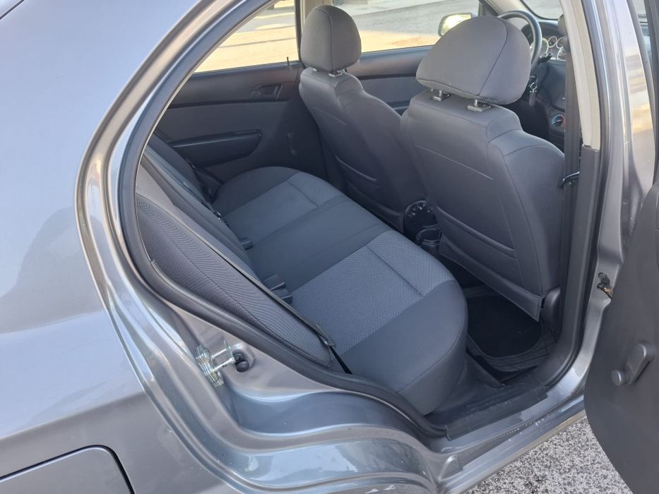 Chevrolet aveo ano 2012