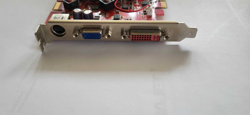 Karta graficzna retro Palit GeForce 7300 GT 256MB DDR2 [01]