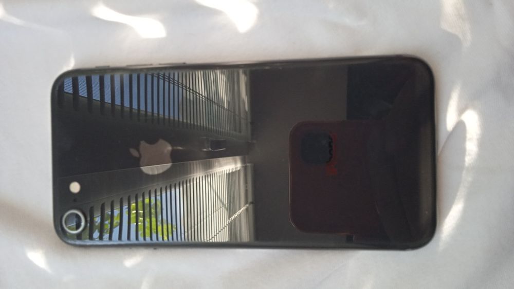 Продам айфон 8 64гб неверлок