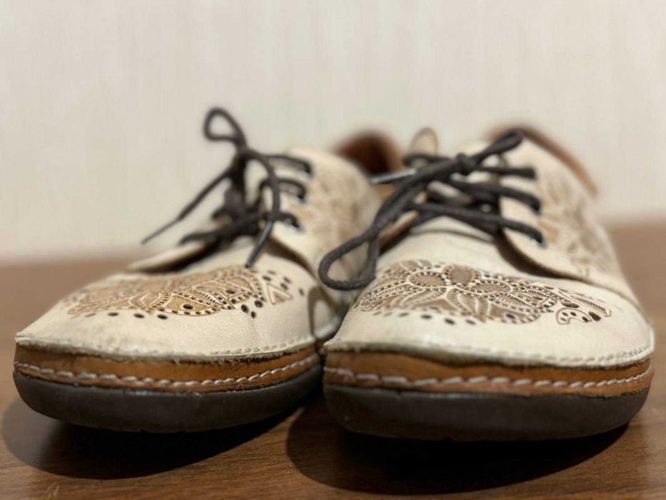 Шкіряні черевички жіночі на літо, 37 розмір, в доброму стані