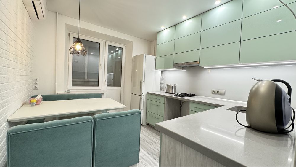 Продаж 2-к. Квартири 55,7 м.кв Бальзака 75 з ремонтом для Себе