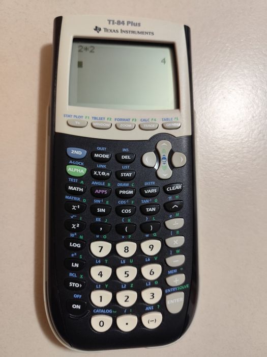 Calculadora Gráfica Texas Instruments TI 84 Plus